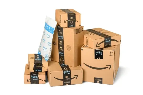 los-angeles-california-1112023-amazon-600nw-2248232075
